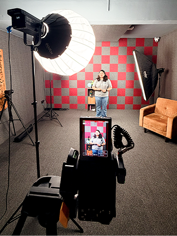 behind the scenes studio setup