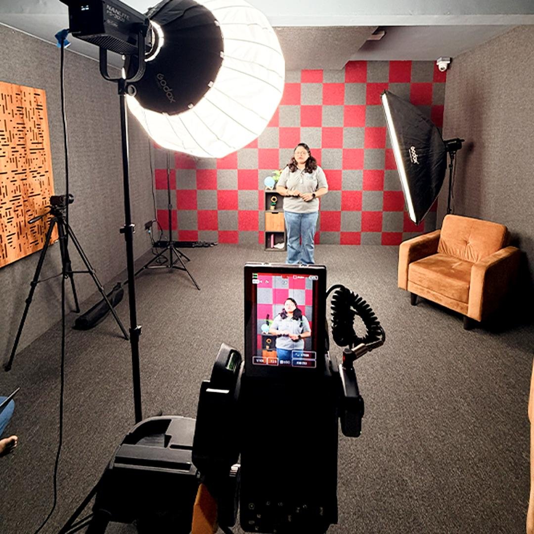 behind the scenes studio setup